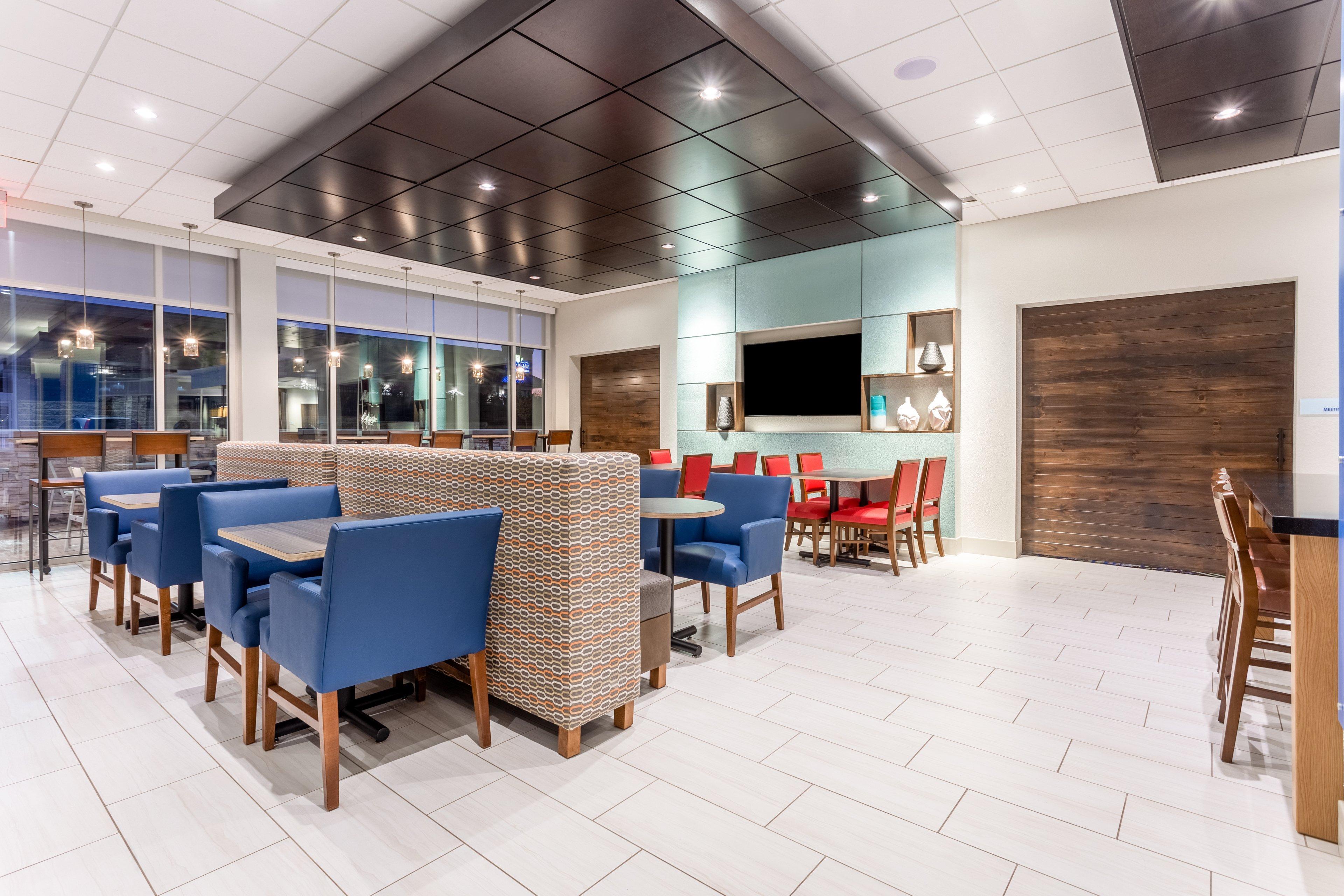 Holiday Inn Express & Suites - Florence - Cincinnati Airport By Ihg Εξωτερικό φωτογραφία