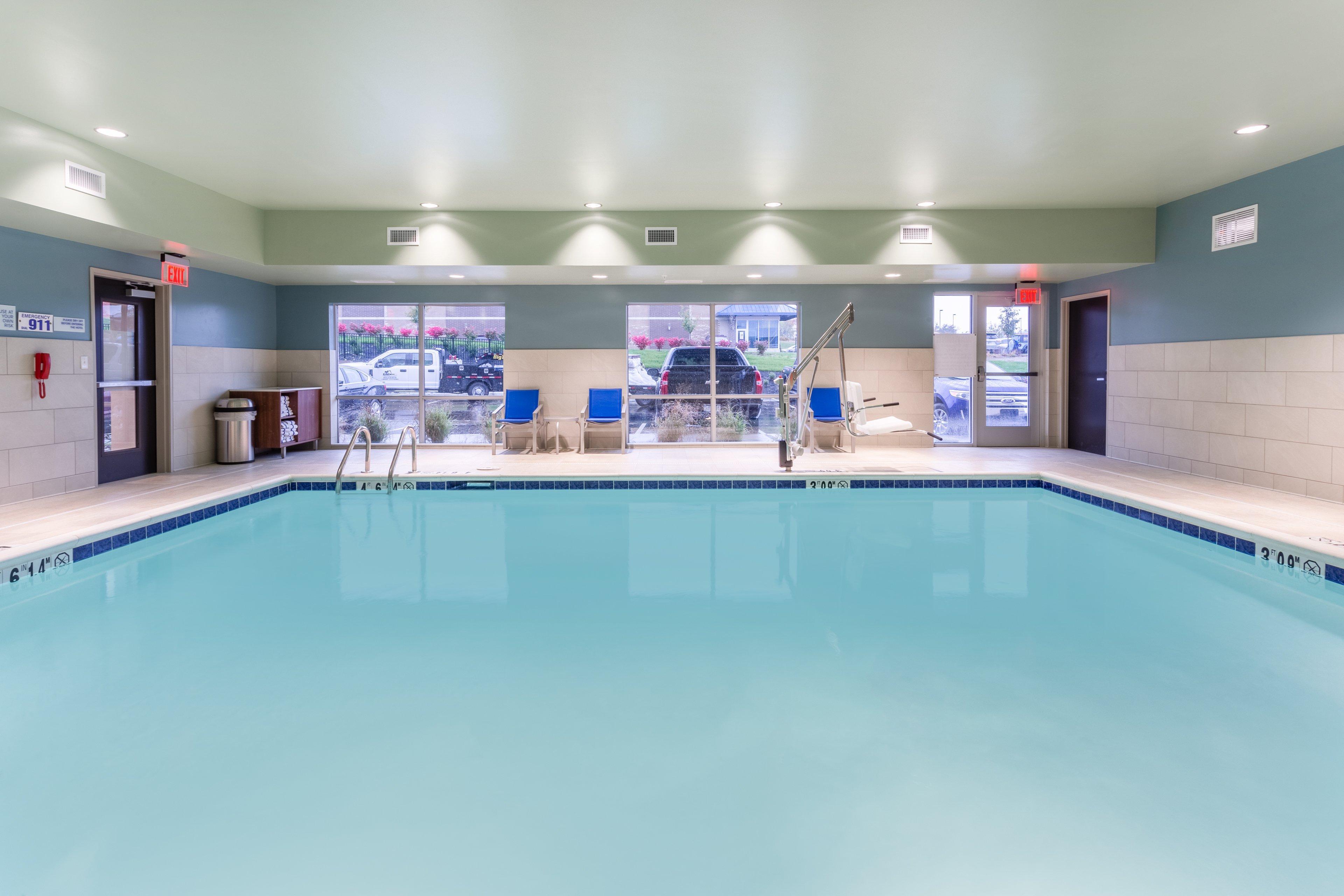Holiday Inn Express & Suites - Florence - Cincinnati Airport By Ihg Εξωτερικό φωτογραφία