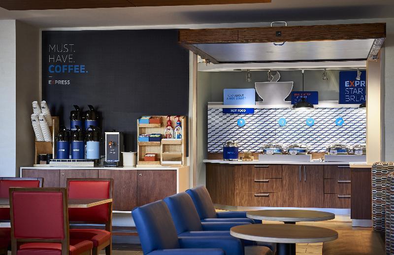 Holiday Inn Express & Suites - Florence - Cincinnati Airport By Ihg Εξωτερικό φωτογραφία